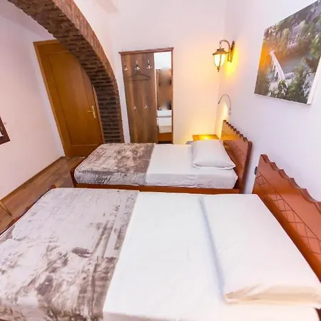 Heraklis Hotel 3* Berat