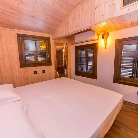 Szálloda Heraklis Hotel Berat