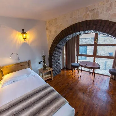 Heraklis Hotel